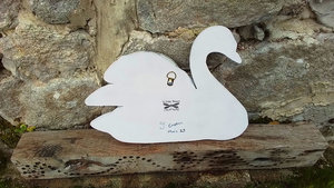 Large Pink Fruits Swan