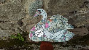 Large Pink Fruits Swan