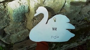Large Botanical Swan (added scene)
