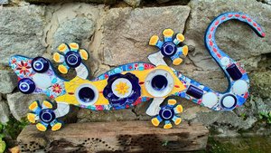 Large Yellow Floral Wall Gecko