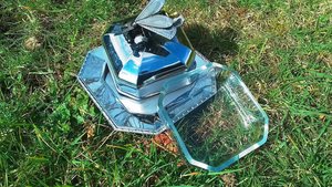 Bee Butter Dish (glass butter dish inside)