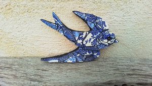 Mini (baby) Blue & White Swallow (right facing)