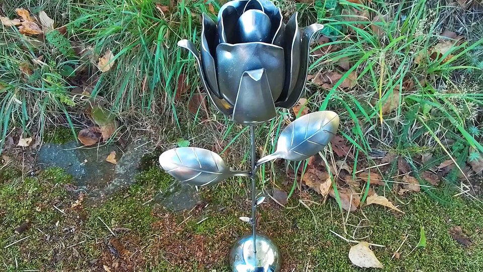Rose on Stand (MADE TO ORDER)
