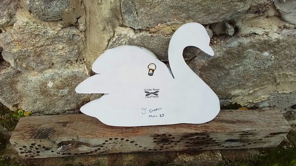 Large Pink Fruits Swan