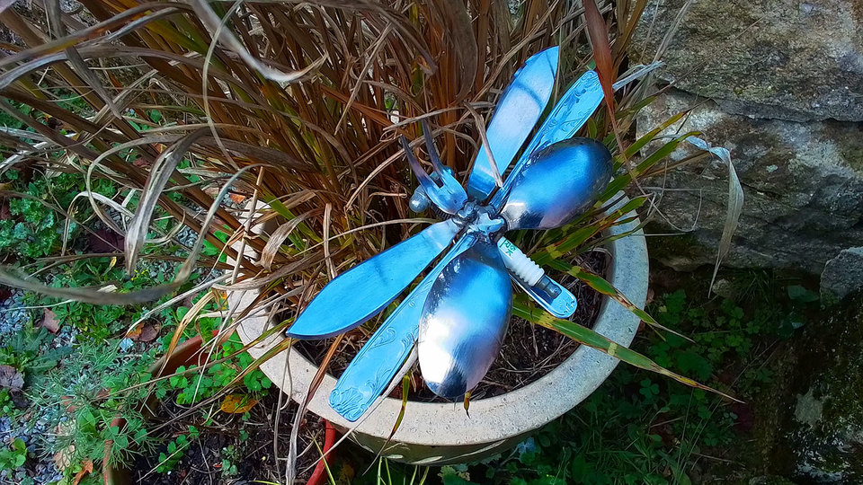 Butterflies on Short Rods
