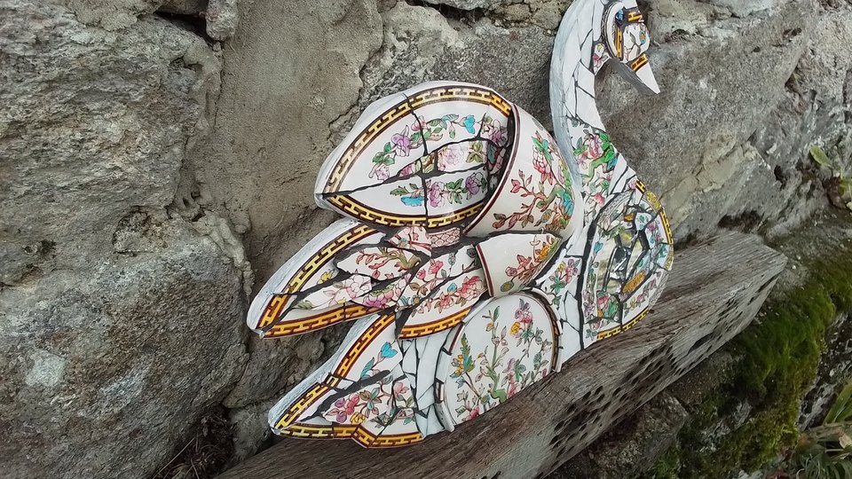 Large Tree of Life Chinese Garden Swan (added scene)