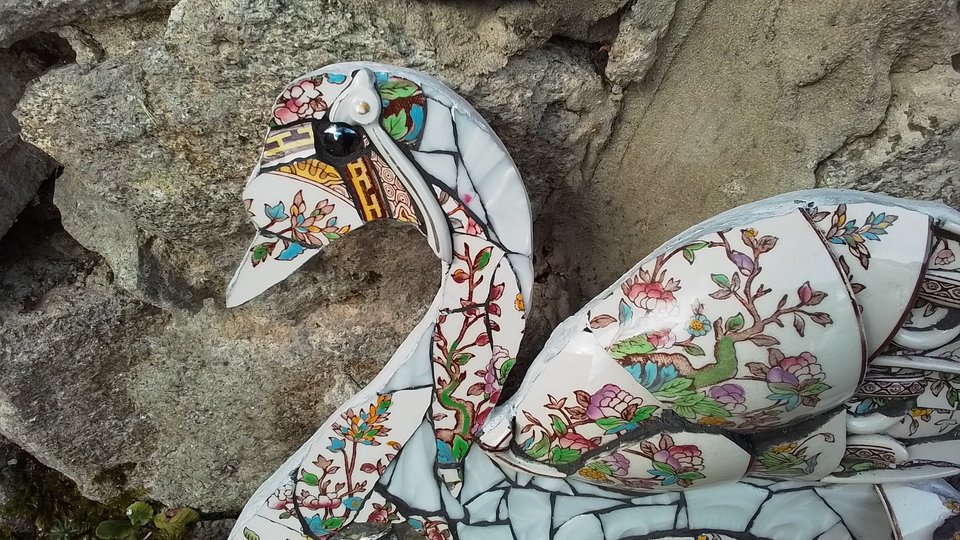 Large Chinese Garden Swan (added scene)