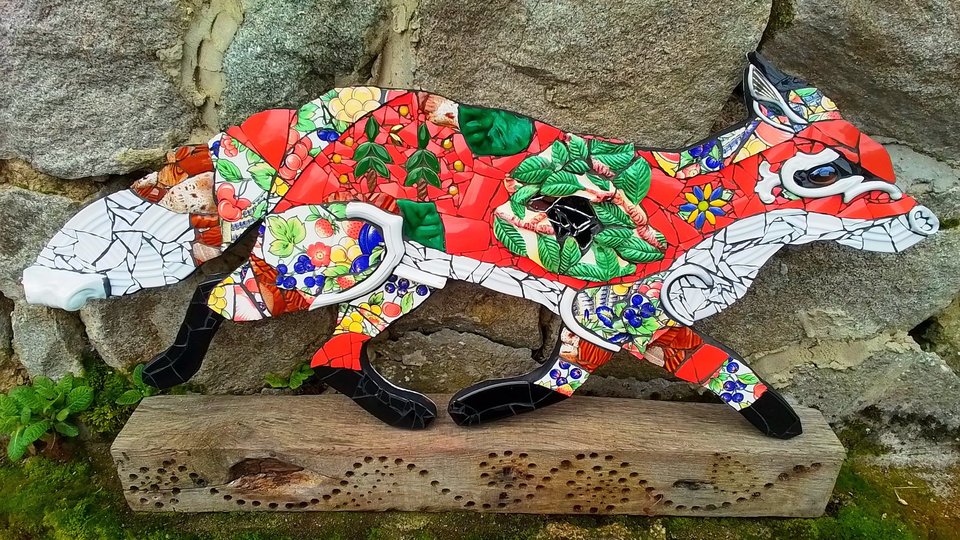 Large Fruity Forest Fox