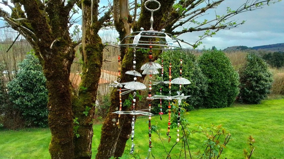 Large Dragonfly & Crystal Chandelier (statement mobile)