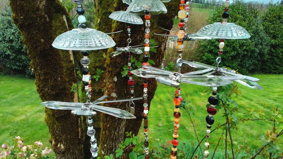 Large Dragonfly & Crystal Chandelier (statement mobile)