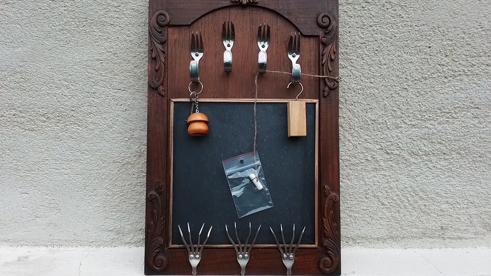 Key Holder Chalk board & Coat Hooks (home organiser)
