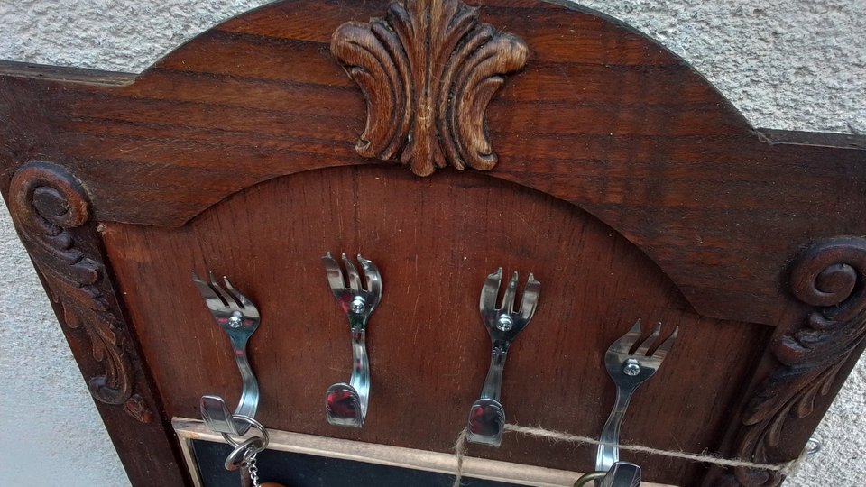 Key Holder Chalk board & Coat Hooks (home organiser)