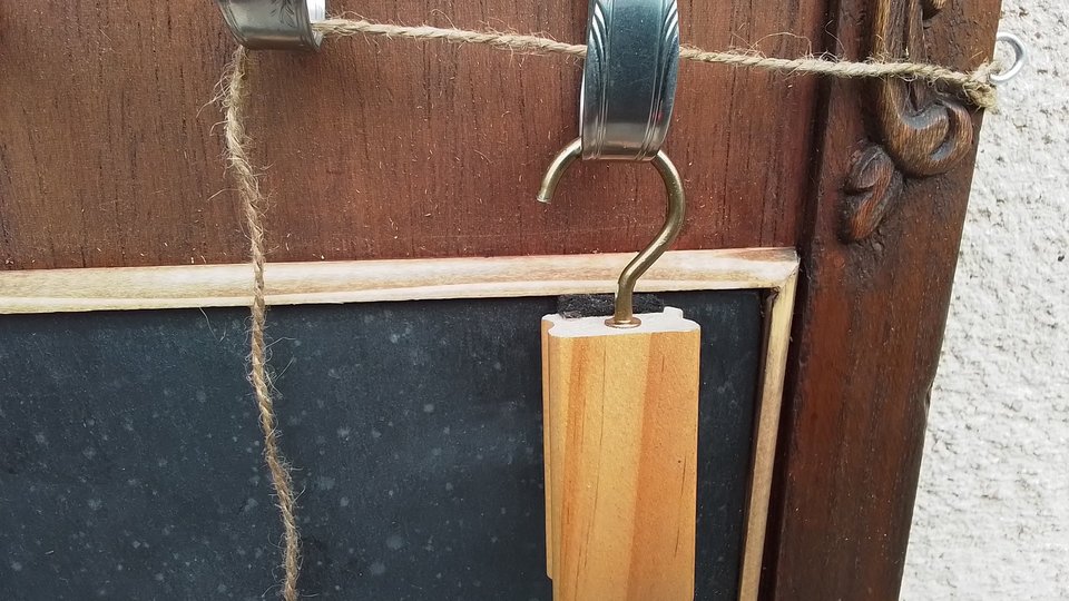 Key Holder Chalk board & Coat Hooks (home organiser)