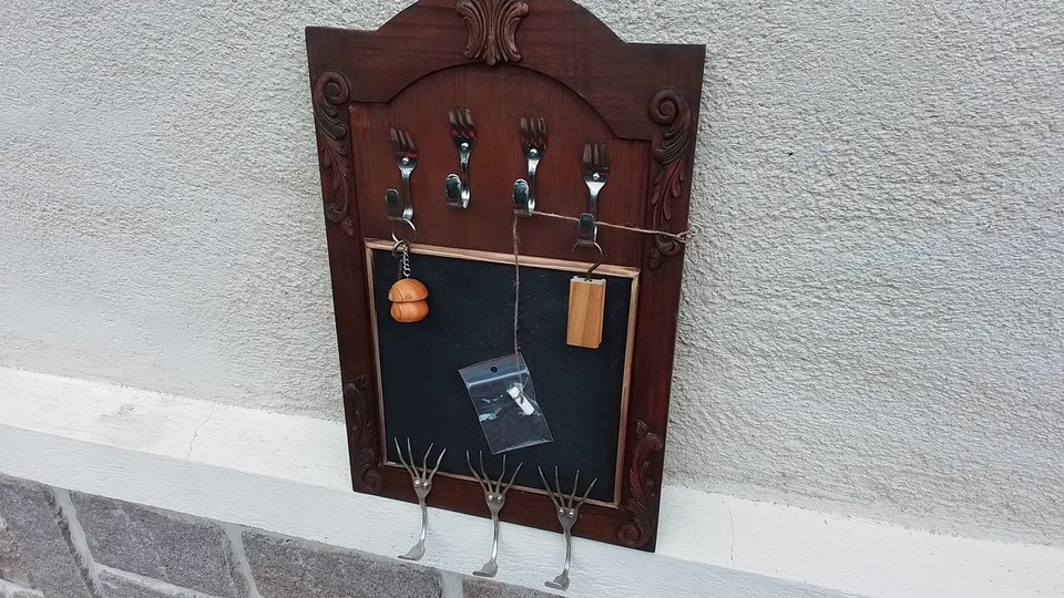 Key Holder Chalk board & Coat Hooks (home organiser)