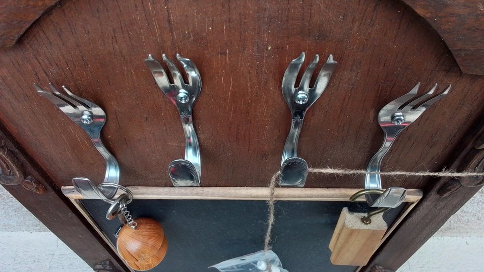 Key Holder Chalk board & Coat Hooks (home organiser)