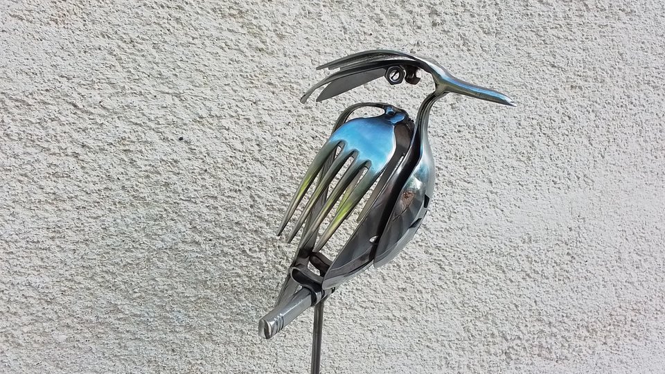 Kingfisher on Stand (MADE TO ORDER)