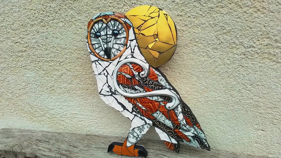 Large Barn Owl (golden moon)