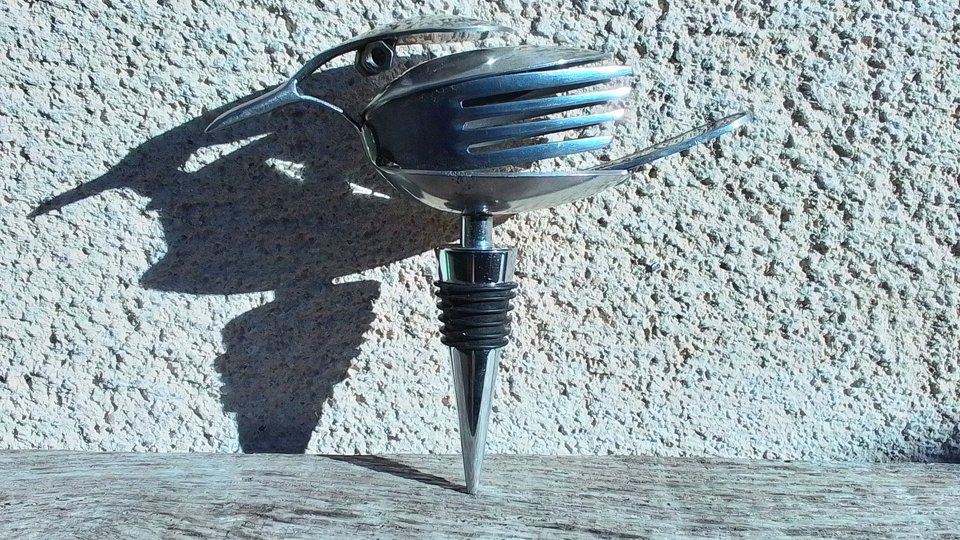Large Metal Bird Wine Bottle Stopper