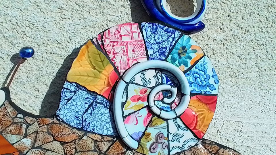 Rainbow Snail (with snail friend)