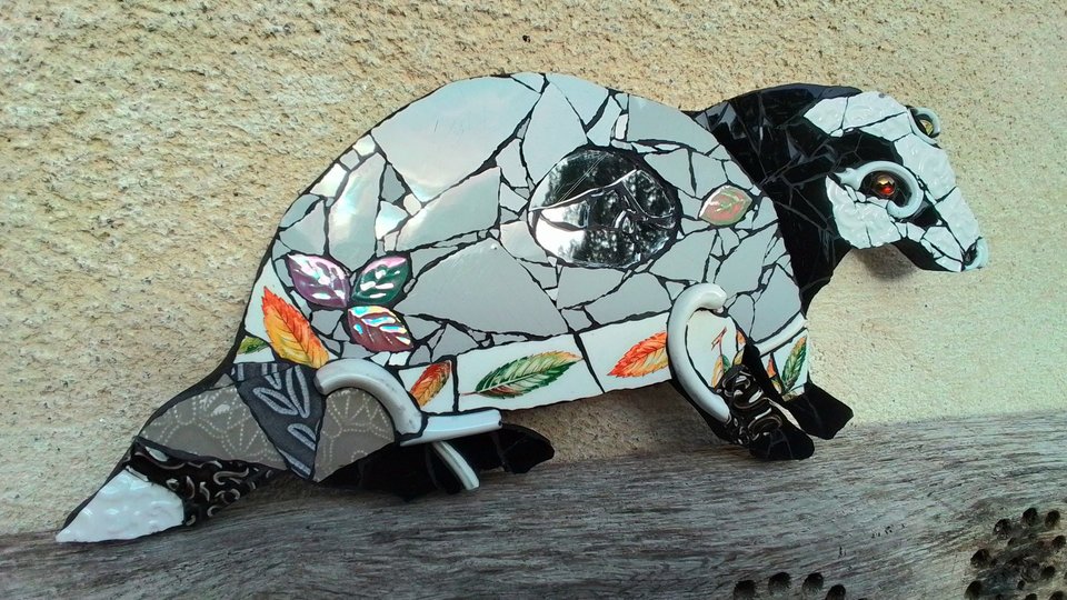 Medium Autumn Leaves Badger 