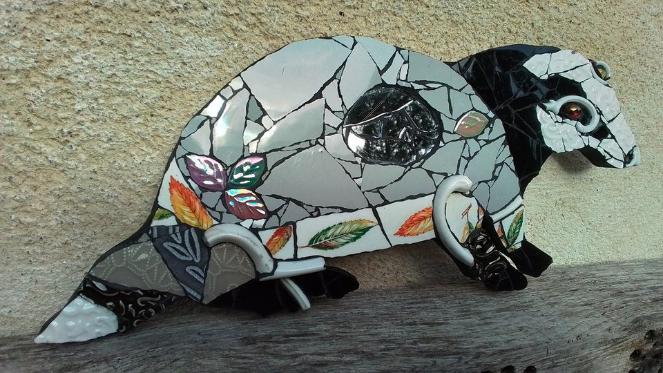 Medium Autumn Leaves Badger 