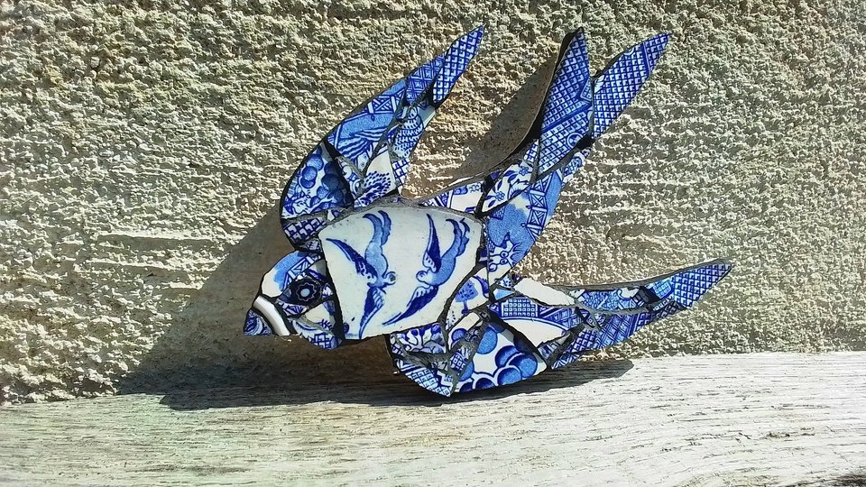 Mini (baby) Blue & White Swallow (left facing)