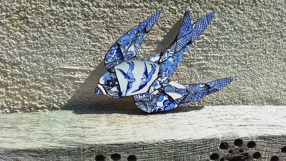 Mini (baby) Blue & White Swallow (left facing)