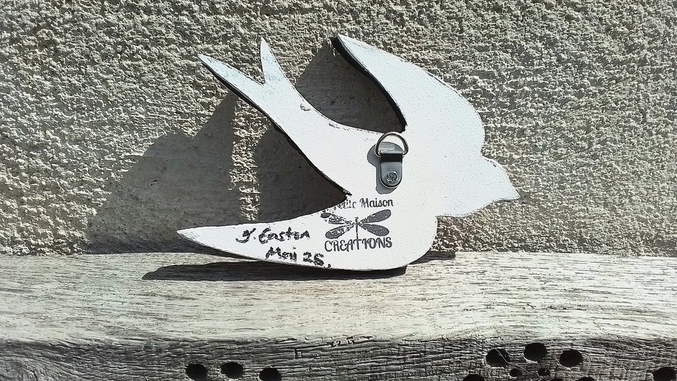 Mini (baby) Blue & White Swallow (left facing) (SOLD)
