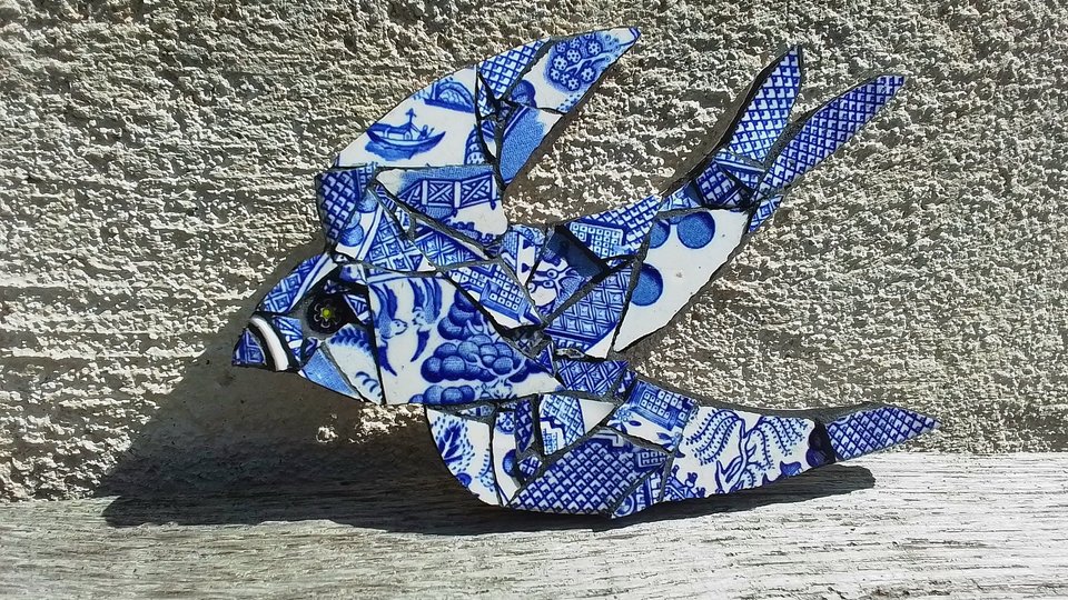 Mini (baby) Blue & White Swallow (left facing)