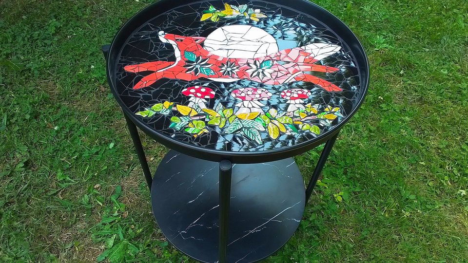 Leaping Fox & Moon Tray Table 