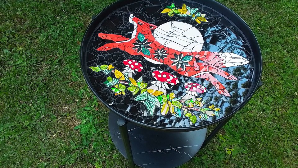 Leaping Fox & Moon Tray Table 
