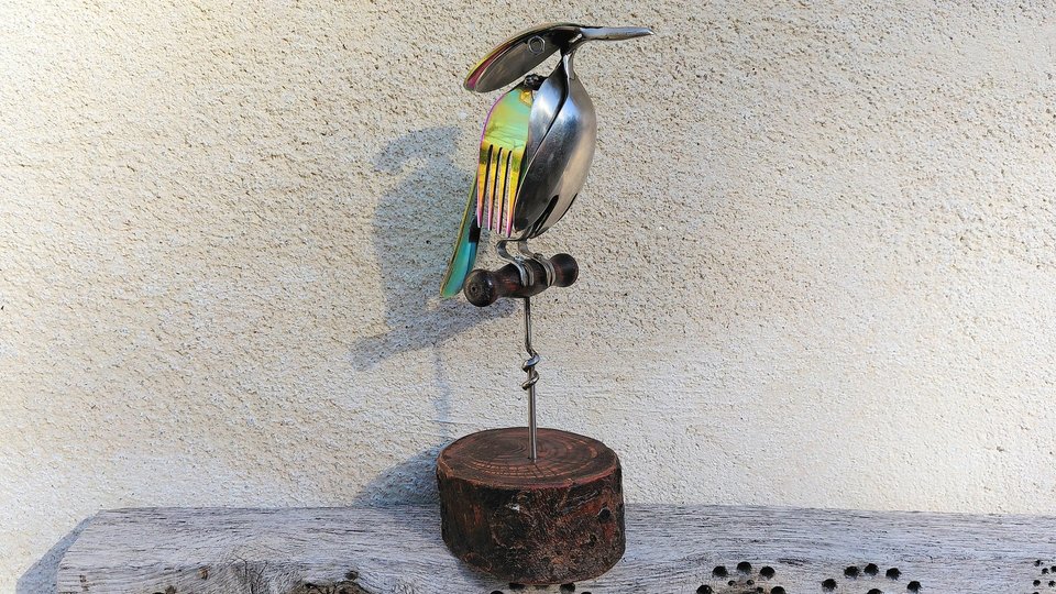Rainbow Kingfisher (on wood)