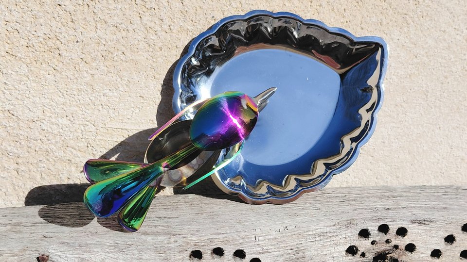 Rainbow Dove on Leaf Dish