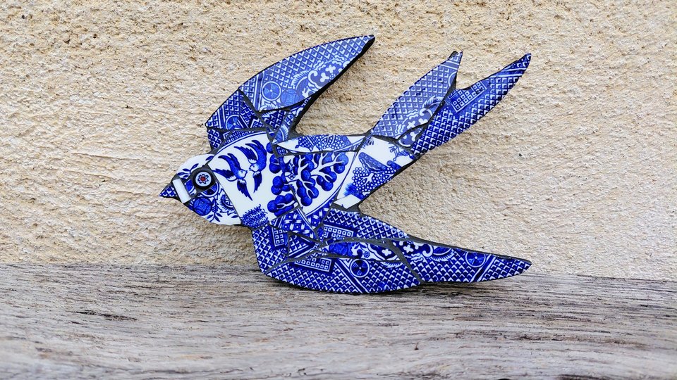 Mini (baby) Blue & White Swallow (left facing) (SOLD)