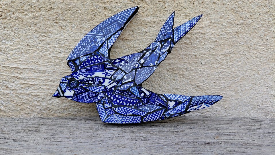 Mini (baby) Blue & White Swallow (left facing)