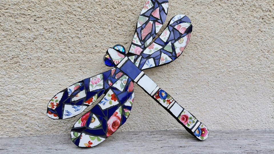 Blue & Red Flowers Dragonfly 