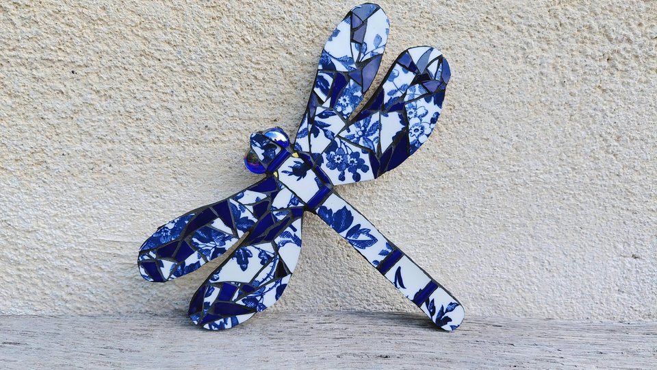 Blue Roses Dragonfly 
