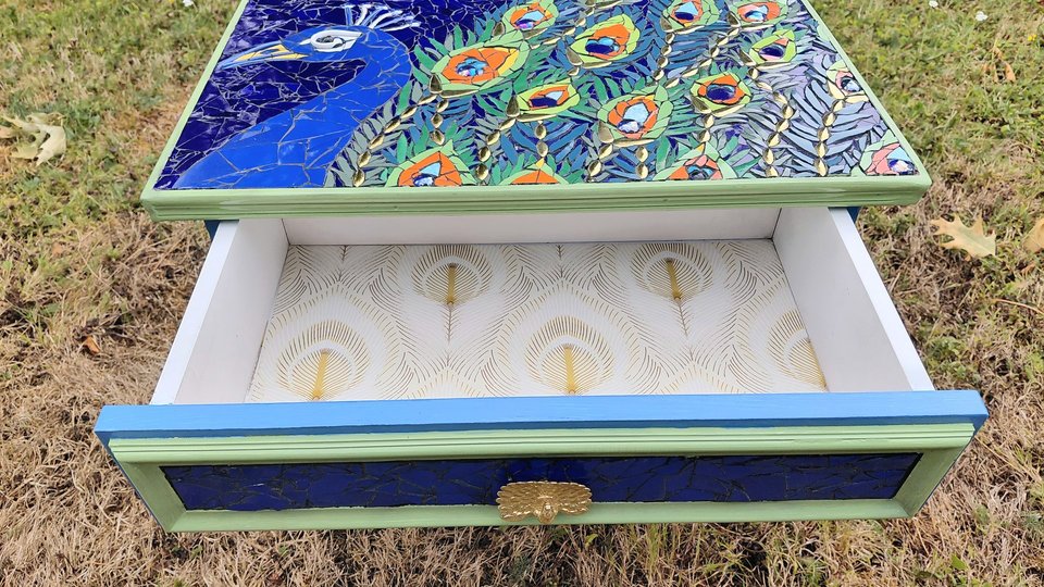 Peacock Bedside Table (with draw)