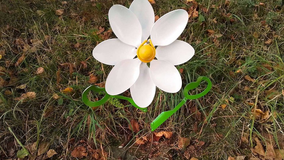 Dancing Daisy (MADE TO ORDER) 