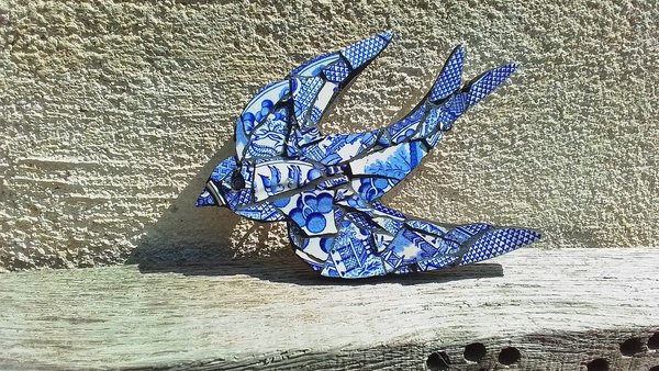Mini (baby) Blue & White Swallow (left facing)
