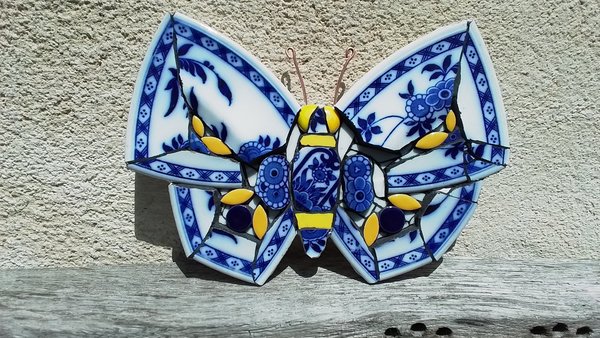 Blue & White Chinese Flowers Butterfly 
